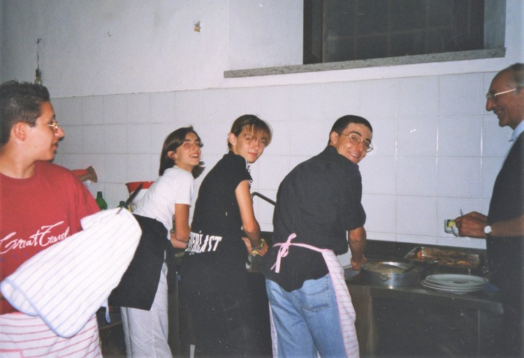 8C5F68C2-705F-4BE1-9813-82A0D52F2611